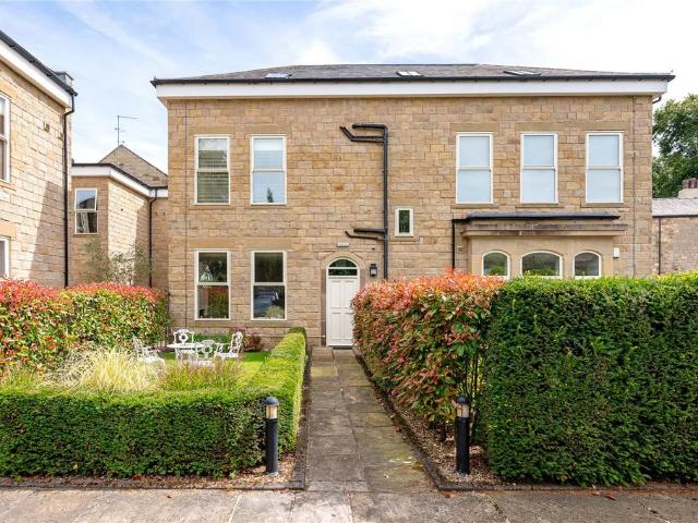 Flat for sale in Wetherby, West Yorkshire