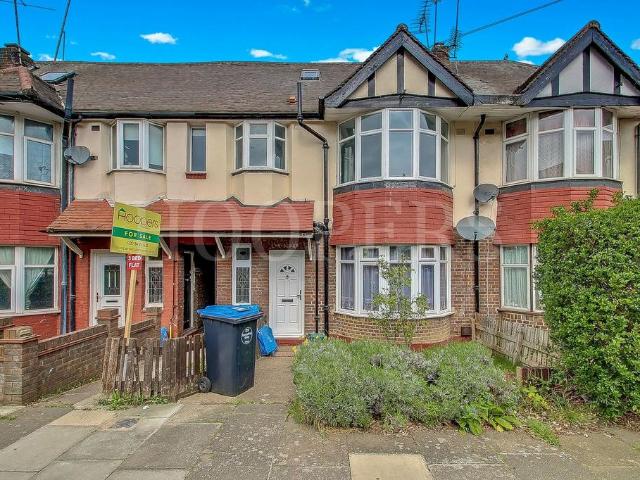 Flat for sale in Dollis Hill, Greater London