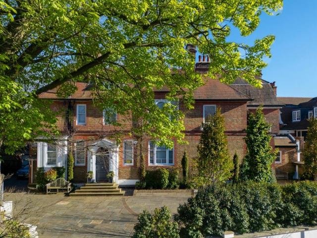 Flat for sale in North End, West Hampstead