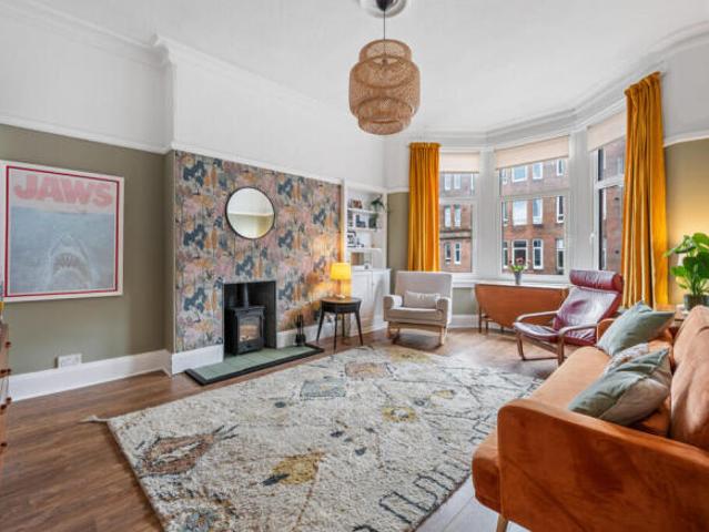Apartment for sale in Shawlands, Scotland