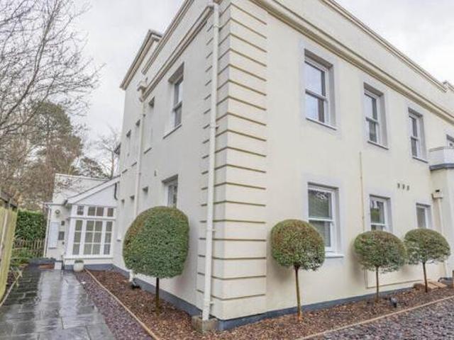 House for sale in Ascot