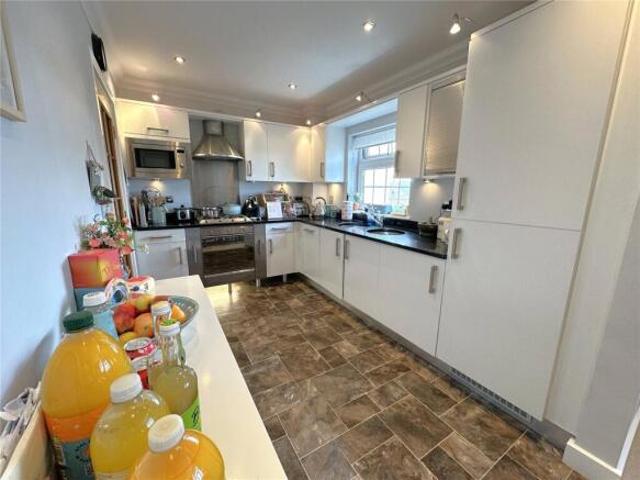 Apartment for sale in Eastbourne, East Sussex