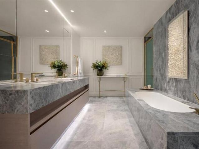 Apartment for sale in Cornwall