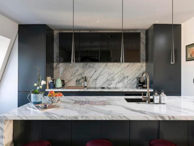 Apartment for sale in Notting Hill, Greater London