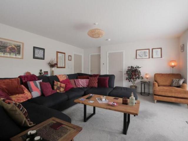 Apartment for sale in Bardsley, Oldham