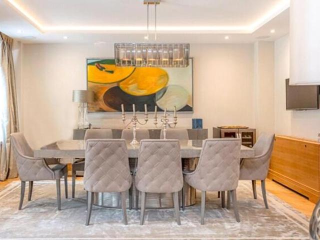 Apartment for sale in Mayfair, Greater London