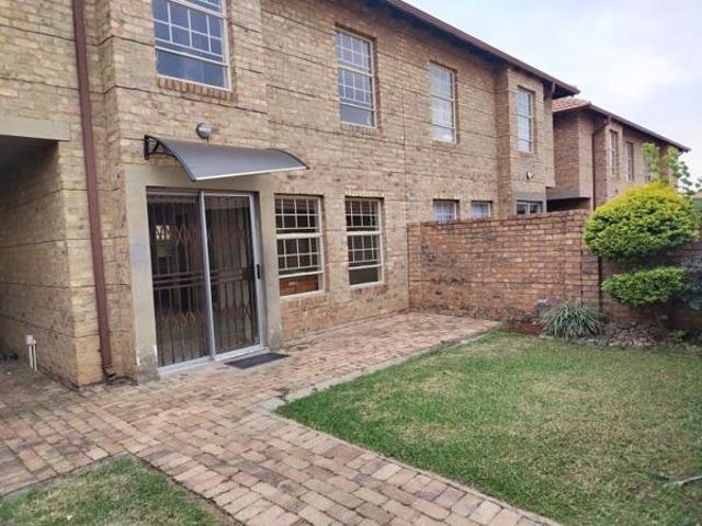 Apartment for rent in Waterkloof, Gauteng