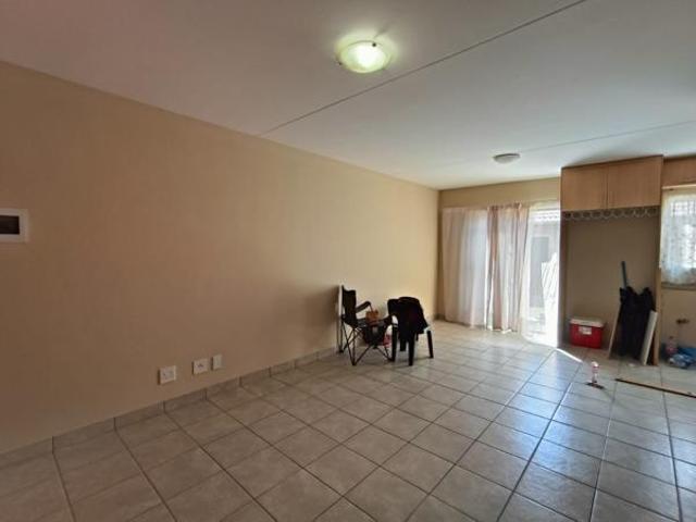 House for rent in Waterkloof, Gauteng