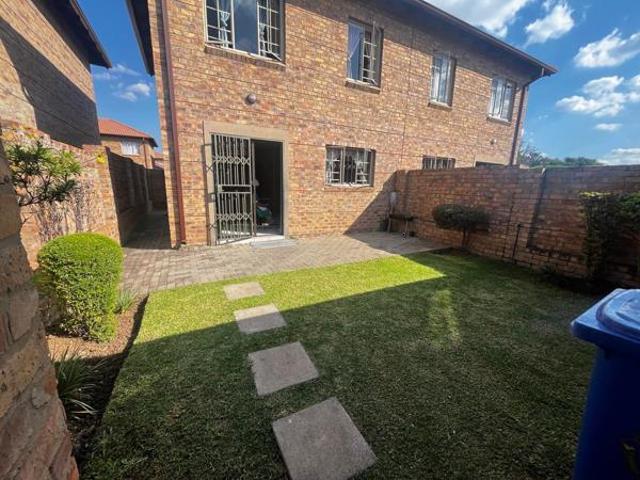House for rent in Waterkloof, Gauteng