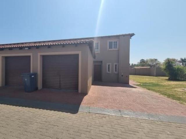 Apartment for rent in Waterkloof, Gauteng