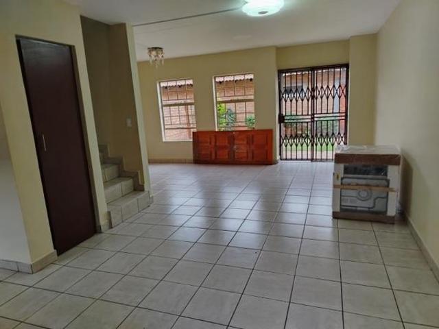 House for rent in Waterkloof, Gauteng