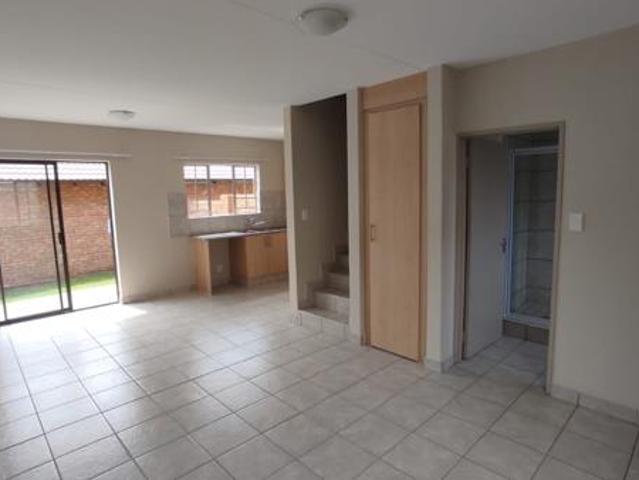 House for rent in Waterkloof, Gauteng