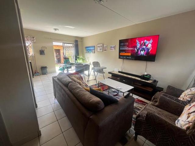 House for rent in Waterkloof, Gauteng