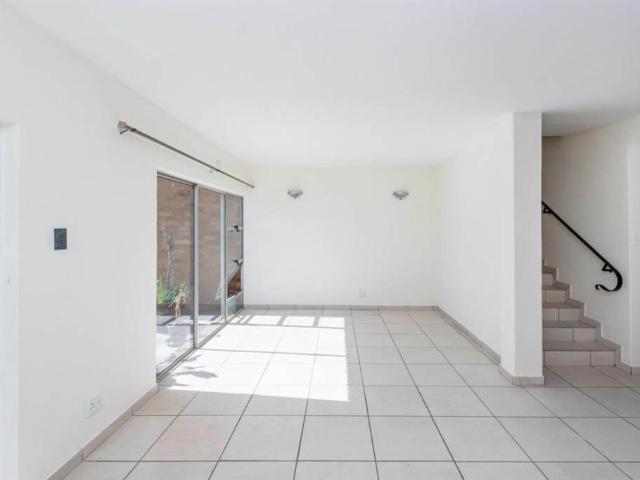 House for sale in Johannesburg, East
