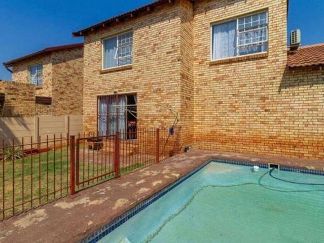 Apartment for rent in Nooitgedacht, Gauteng