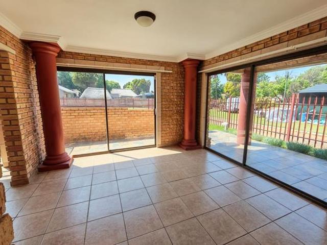 House for sale in Klerksdorp, Matlosana Local Municipality