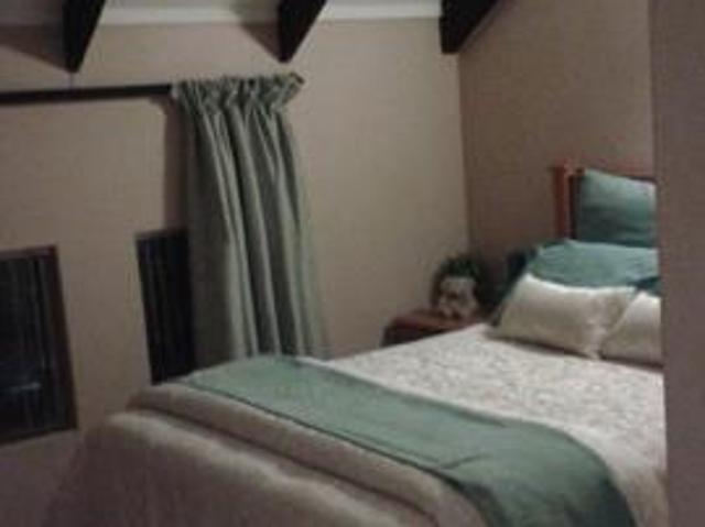 House for rent in Waterkloof, Gauteng