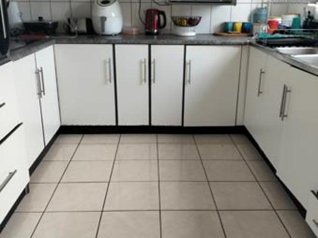House for rent in Seaview, Kwazulu-natal
