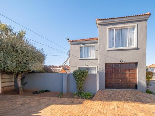 House for sale in West Rand Garden estates, Westonaria Local Municipality