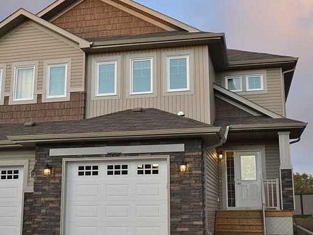 Duplex for rent in Wedgewood, Alberta