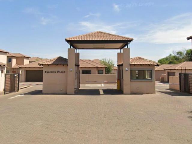 House for rent in Waterkloof, Gauteng