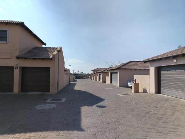 Apartment for rent in Waterkloof, Gauteng
