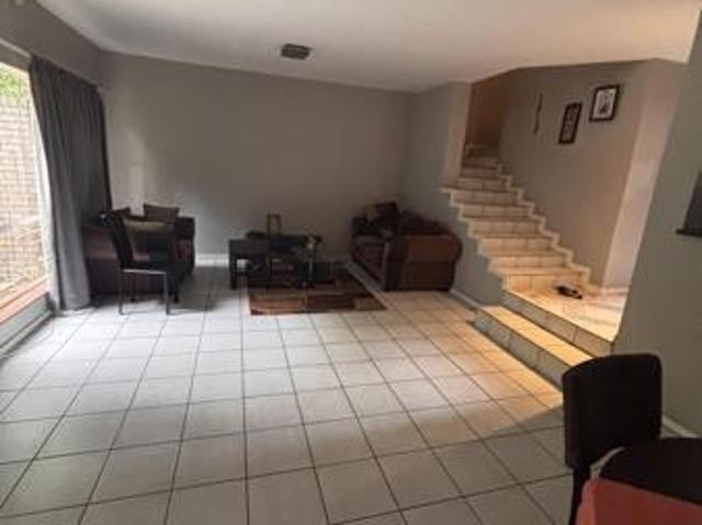 Apartment for rent in Waterkloof, Gauteng