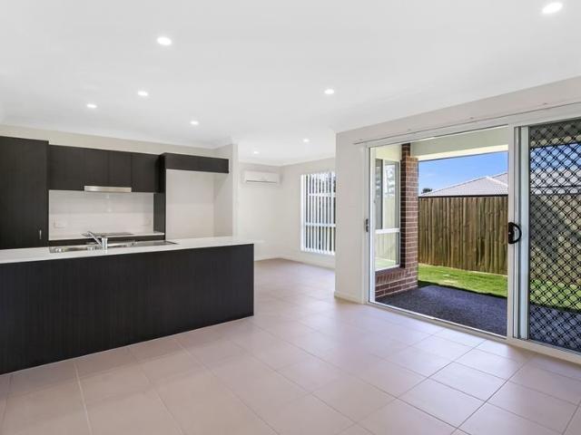 Duplex for rent in Park Ridge, Greater Brisbane