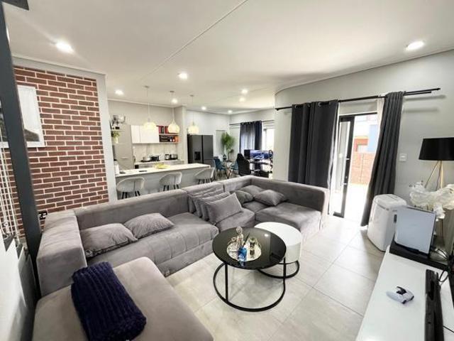 Apartment for rent in North & Sandton, Randburg