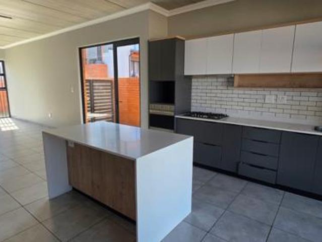 House for rent in Waterkloof, Gauteng