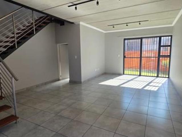 House for rent in Waterkloof, Gauteng