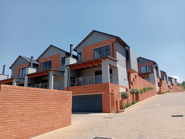 House for rent in Waterkloof, Gauteng