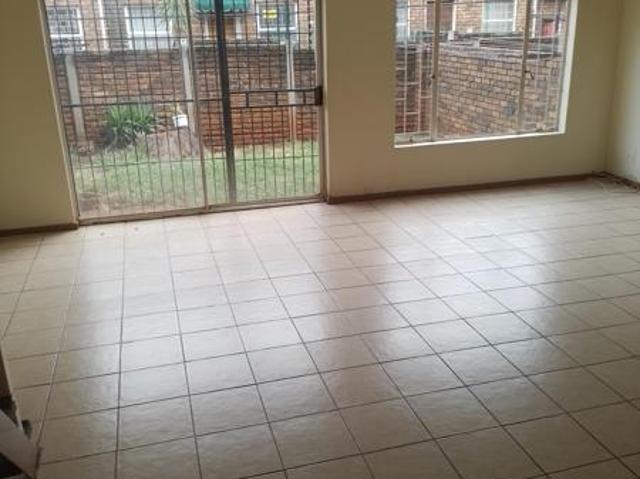 House for rent in Waterkloof, Gauteng