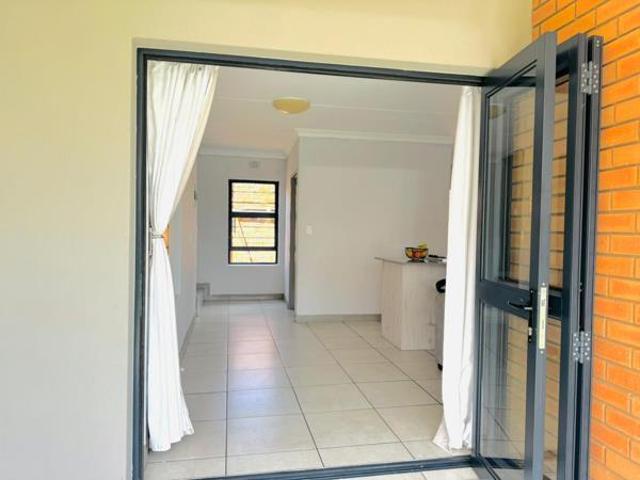 House for rent in Waterkloof, Gauteng
