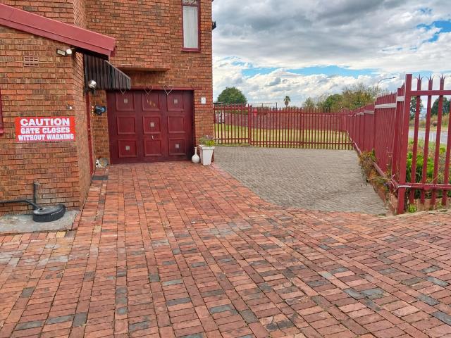 House for sale in Vosloorus, Gauteng