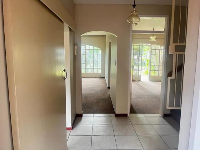 House for rent in Waterkloof, Gauteng
