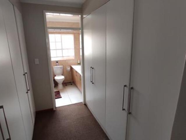 House for rent in Waterkloof, Gauteng