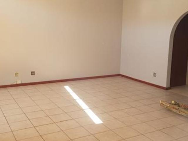 House for rent in Waterkloof, Gauteng