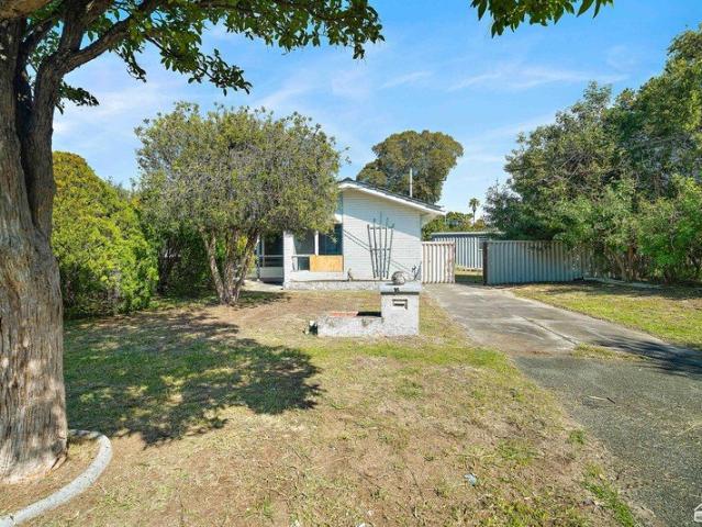Duplex for sale in Camillo, Western Australia
