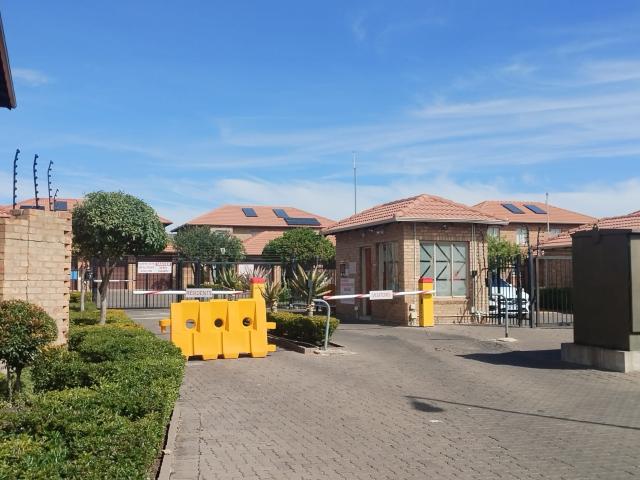 House for rent in Waterkloof, Gauteng