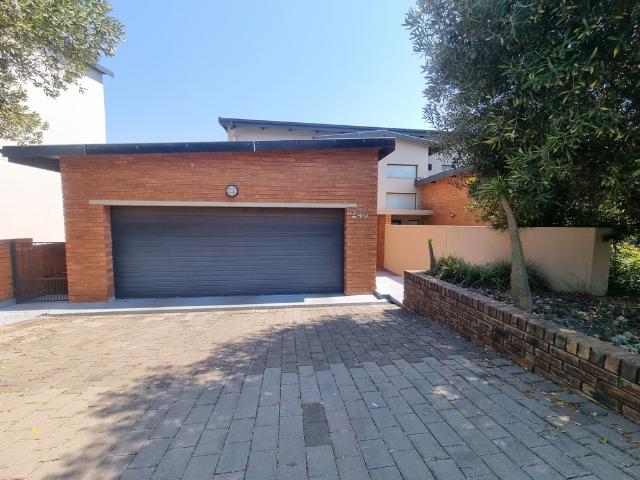House for rent in Boardwalk Manor Estate, City of Tshwane Metropolitan Municipality