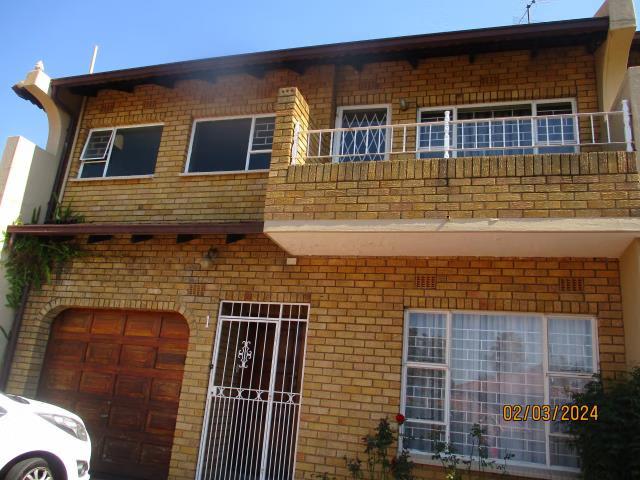 House for rent in Oakdene, Vosloorus