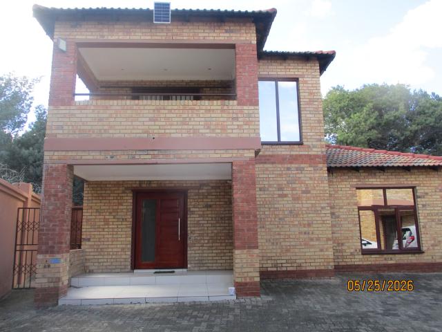 House for rent in Oakdene, Vosloorus