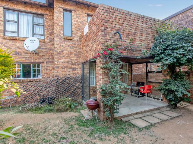 Apartment for rent in Nooitgedacht, Gauteng