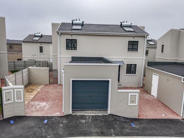 Apartment for rent in Baardskeerdersbos, Western Cape