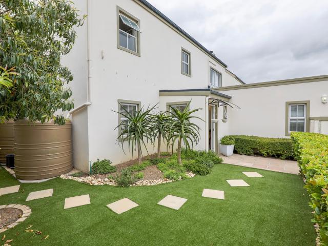 House for rent in Helderberg Manor, Somerset West