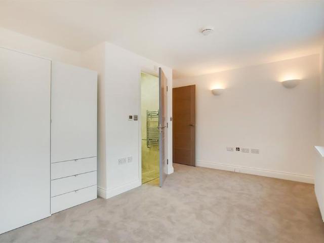 House for rent in London Borough of Brent, Greater London