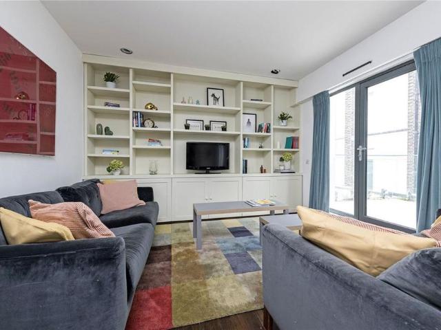 House for rent in Clapham, Greater London