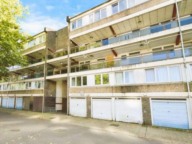 Flat for rent in Norbiton, Greater London
