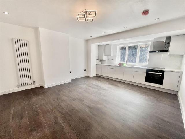 Flat for rent in Trafford Park, Greater Manchester